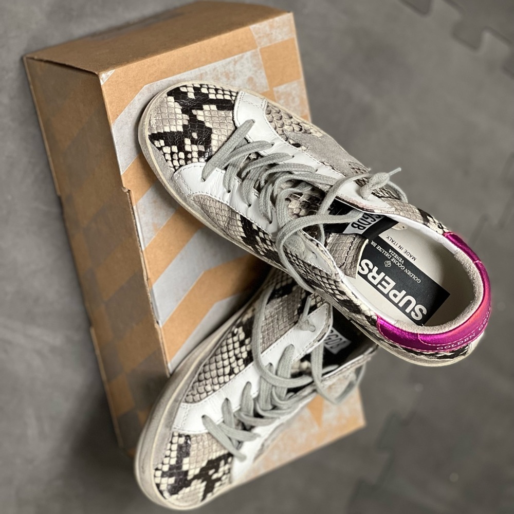 GOLDEN GOOSE NATURAL SNAKE PRINT-ICE STAR WORN LESS THAN 10 TIMES! ✨